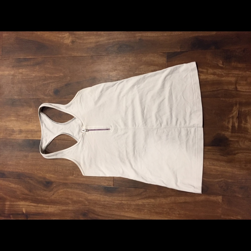 Lululemon white workout top size 4